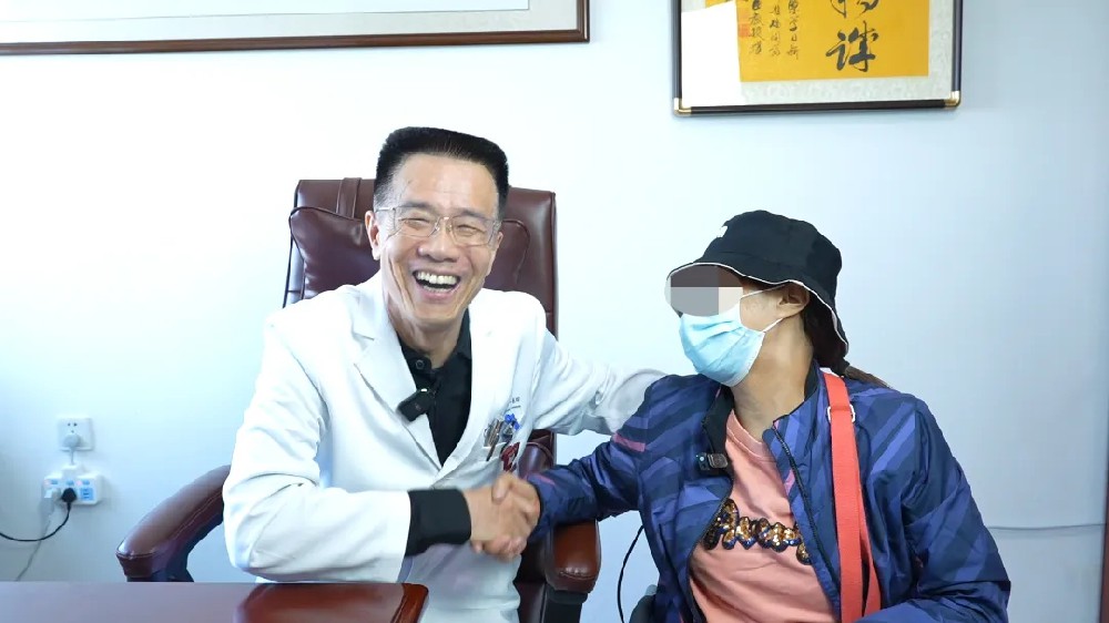 69个脑转移灶“一键清零”，乳腺癌晚期患者的八年生存奇迹！